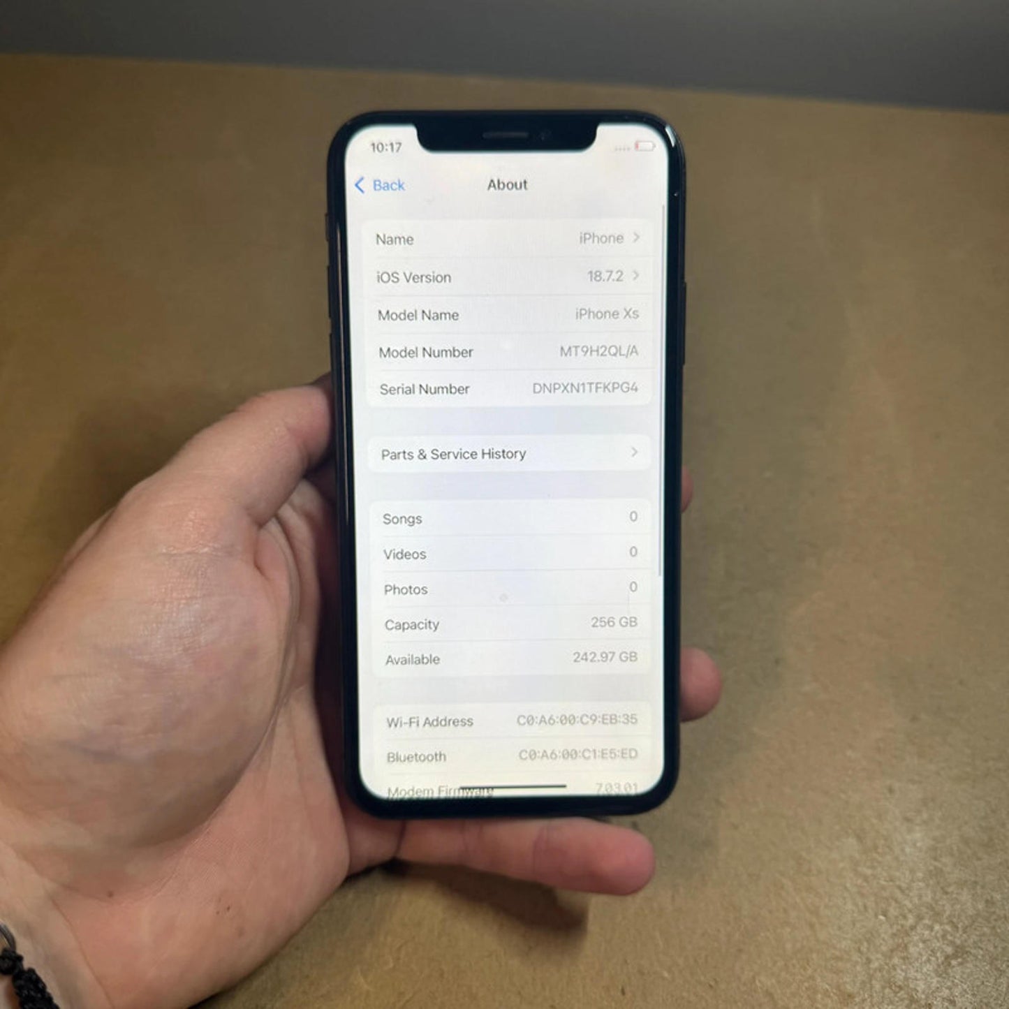 Apple iPhone XS - 256gb - black. - unlocked
