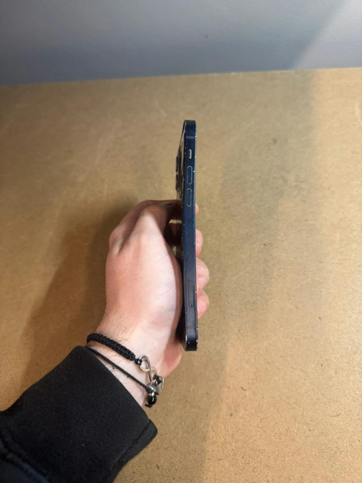 Apple iPhone 12 - 64gb - black - unlocked