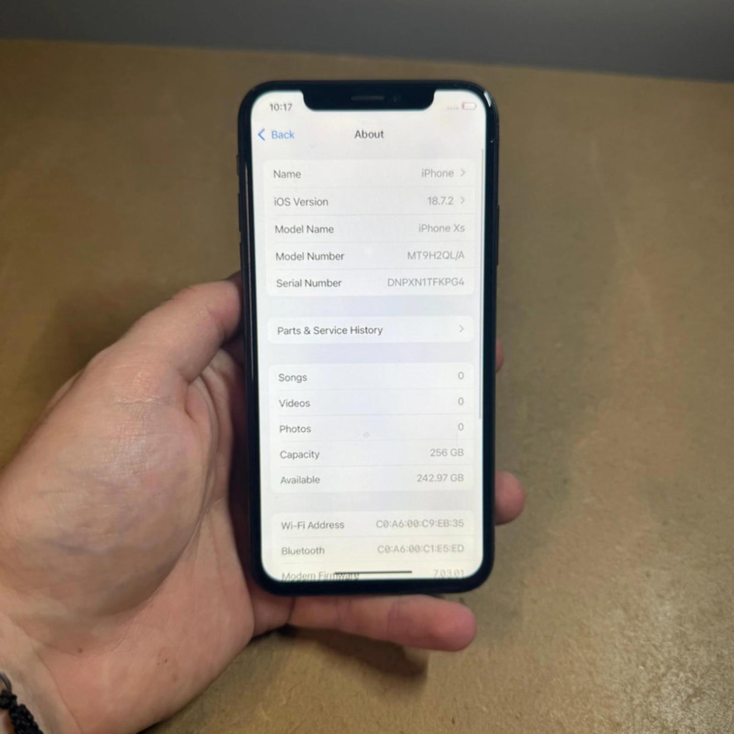 Apple iPhone XS - 256gb - black. - unlocked