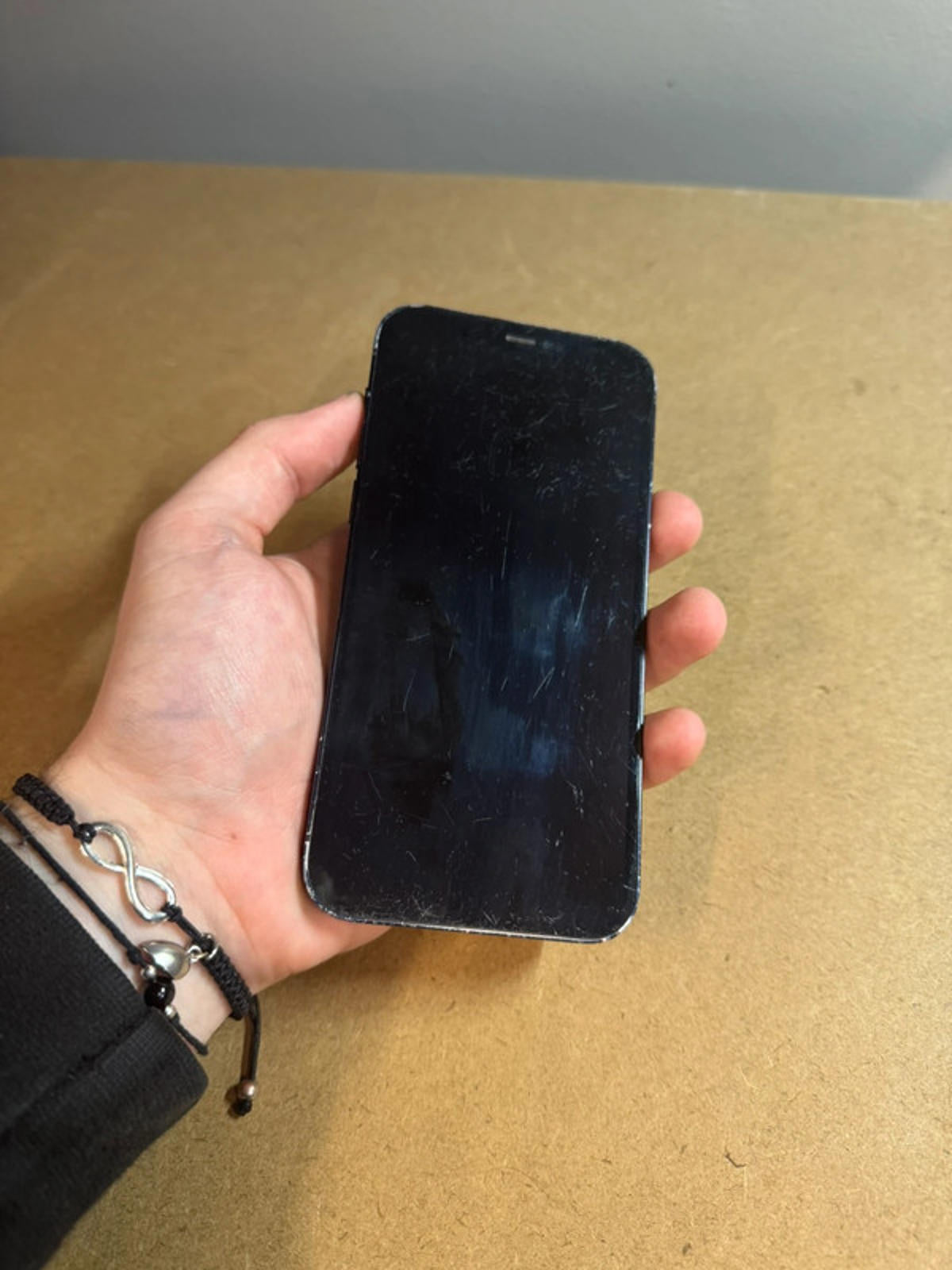 Apple iPhone 12 - 64gb - black - unlocked