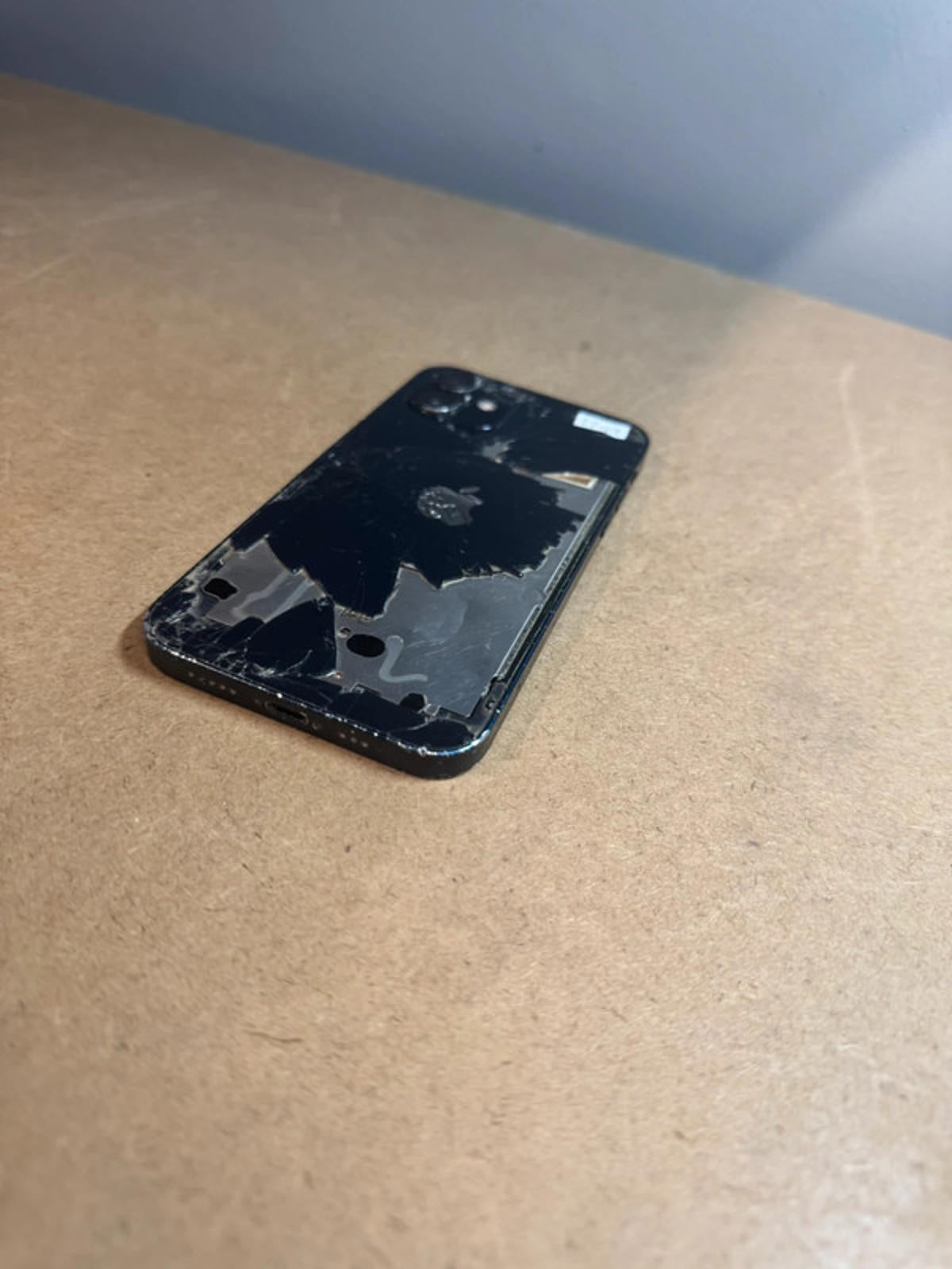 Apple iPhone 12 - 64gb - black - unlocked