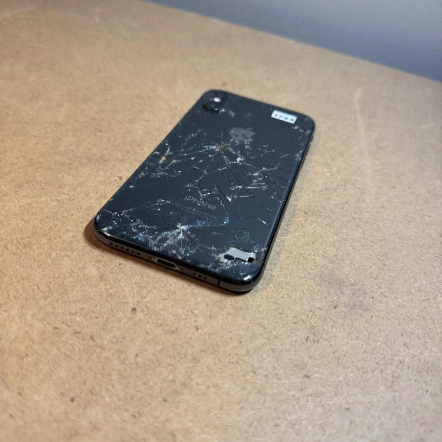 Apple iPhone XS - 256gb - black. - unlocked