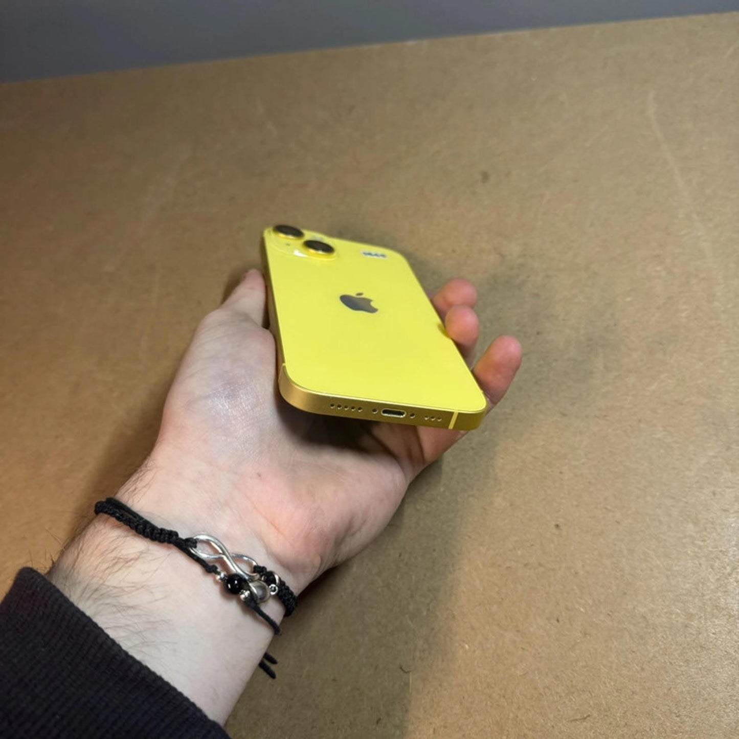 Apple iPhone 14 - 128gb - yellow - unlocked